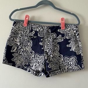 Gap Cotton Canvas Blue White Floral Paisely Shorts sz 4